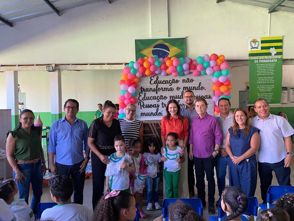 Vereador Rafael Churuman participa da entrega de climatizadores e uniformes escolares para a Rede Municipal de Ensino